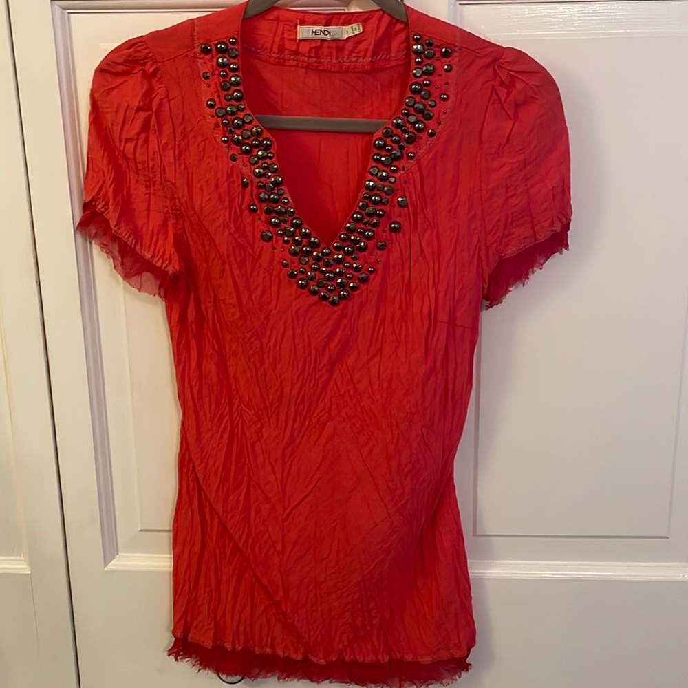 Hendi Top - beautiful color with embellished studs - Size S